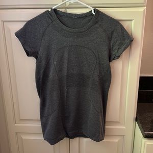 Lululemon swiftly tech short sleeve